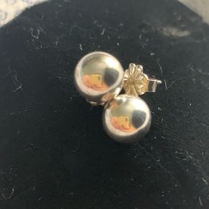 COPY - Tiffany's ball studs